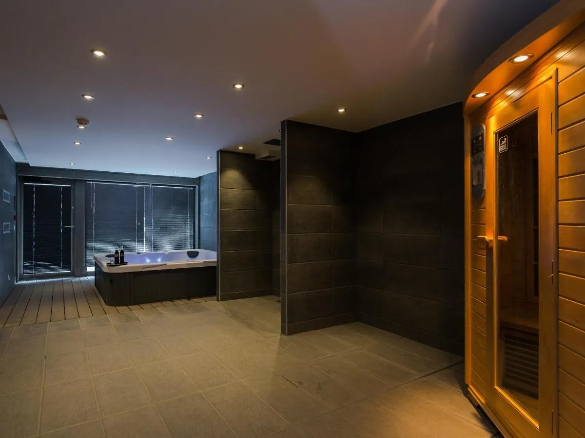 Hotel Victoria Lodge By Skinetworks Val-dʼIsère